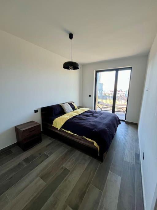 Yellow Uptown 70 - Fiera Milano بيرو المظهر الخارجي الصورة